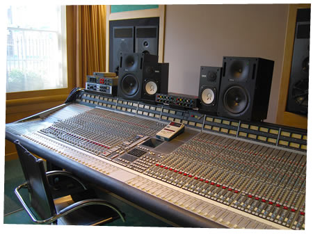 studio4_1.jpg