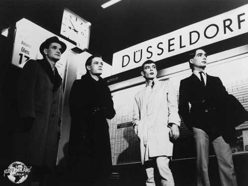 kraftwerk_promo_photo_1977_500.jpg